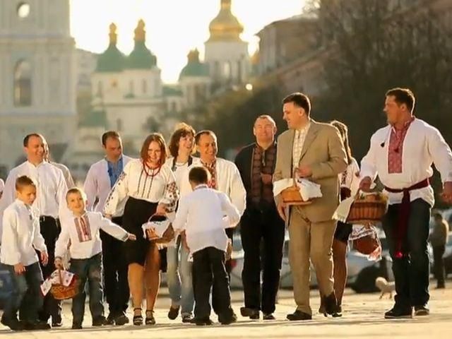 "Свобода" скаржиться, що канали не захотіли показувати Великоднє привітання партії (Відео)