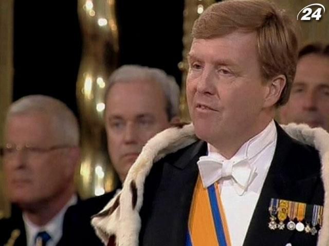 Новый король Нидерландов присягнул на верность стране (Видео)