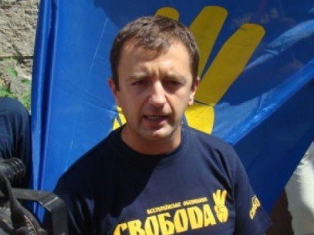 "Свобода" вимагає від Азарова перевірити законність параду у Севастополі "Свобода" вимагає від Азарова перевірити законність параду у Севастополі