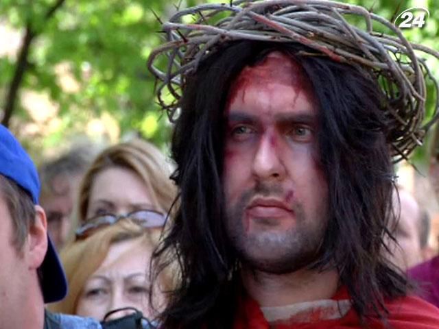 В Одесі відтворили суд над Ісусом Христом (Відео) В Одесі відтворили суд над Ісусом Христом (Відео)