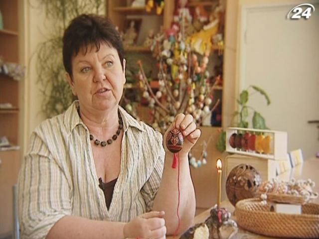 Зоя Сташук - майстриня мініатюрних символів народу Зоя Сташук - майстриня мініатюрних символів народу