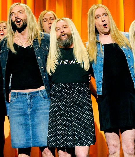 Актеры из "Похмелье в Вегасе" пародировали Дженнифер Энистон (Фото) Актеры из "Похмелье в Вегасе" пародировали Дженнифер Энистон (Фото)