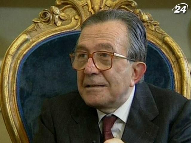 Помер 7-разовий прем'єр-міністр Італії Джуліо Андреотті
