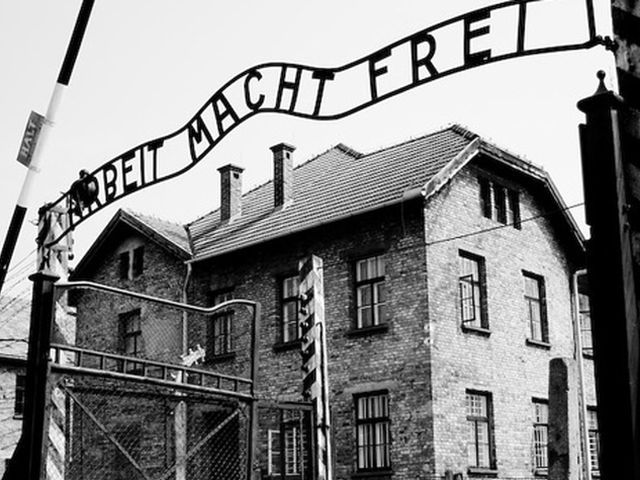 У Німеччині затримали 93-річного ймовірного наглядача "Освенцима"