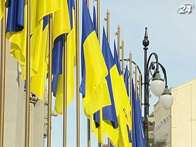 Май будет одним из самых сложных для экономики Украины Май будет одним из самых сложных для экономики Украины
