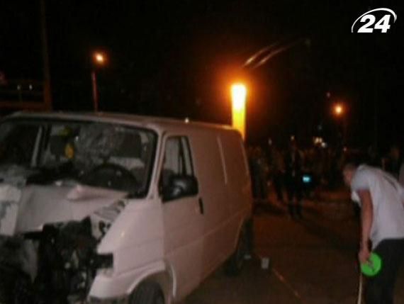 В аварии с участием инспектора ГАИ погиб человек (Видео) В аварии с участием инспектора ГАИ погиб человек (Видео)