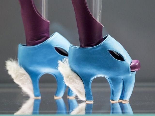 У Німеччині відкрилася виставка радикального взуття (Фото) У Німеччині відкрилася виставка радикального взуття (Фото)