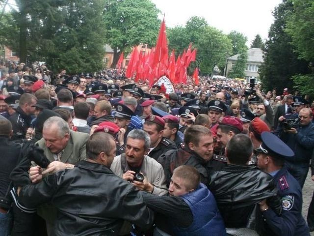 Во Львове 9 мая власть готовит массовые провокации, - "Свобода"