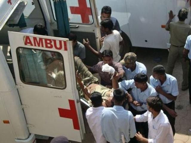 Аварія автобуса в Індії забрала життя щонайменше 32 людей 
