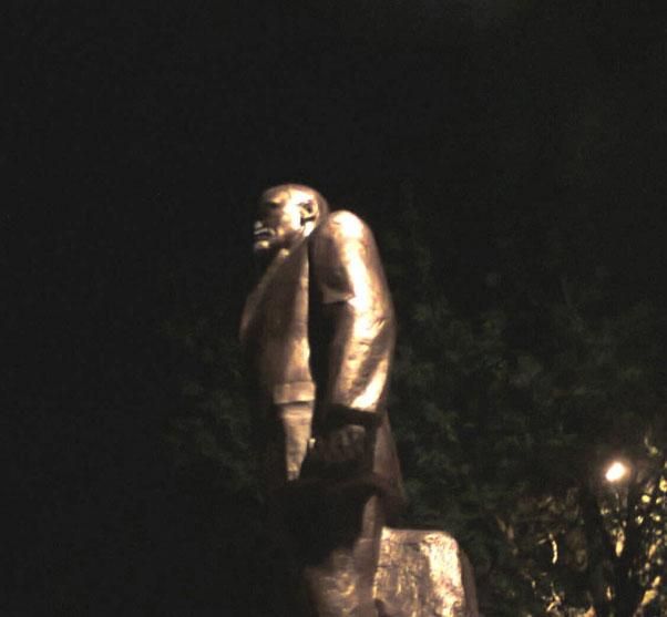У Борисполі пошкодили пам'ятник Леніну