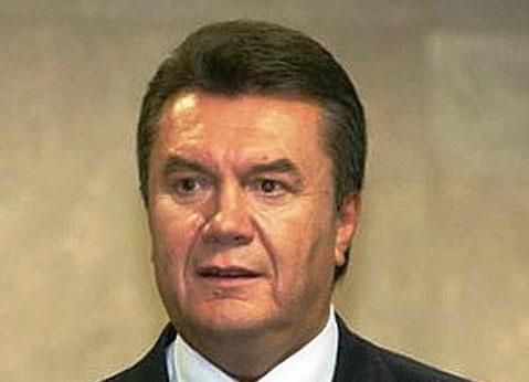 Янукович поздравил украинцев с Днем победы