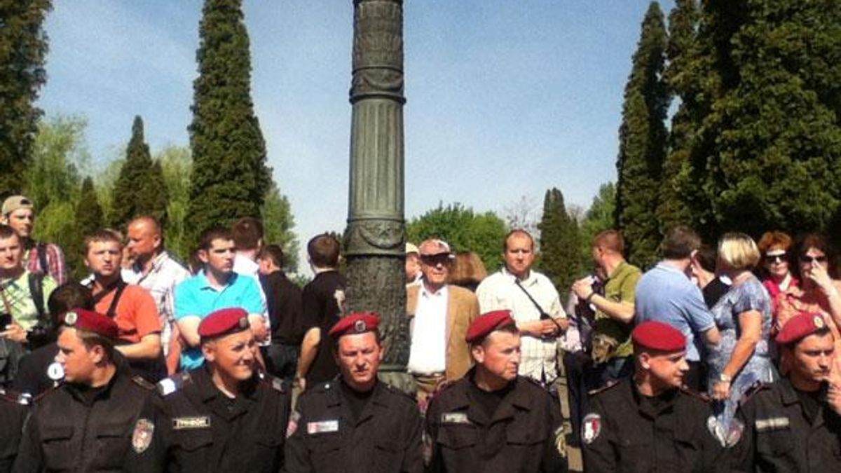 Во Львове начались столкновения (Фото) Во Львове начались столкновения (Фото)