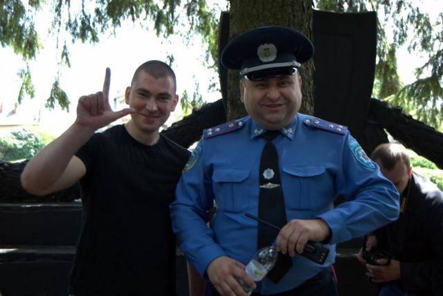 У Львові Михальчишин прогулявся "Пагорбом Слави" у спортивному костюмі (Фото) У Львові Михальчишин прогулявся "Пагорбом Слави" у спортивному костюмі (Фото)