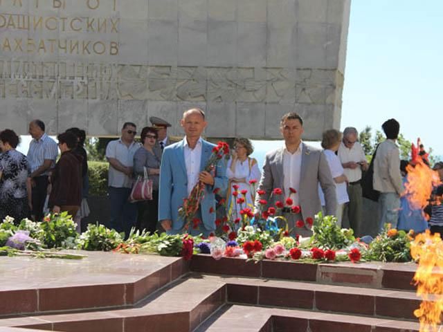 В Крыму УДАРовцы поздравили ветеранов (Фото)