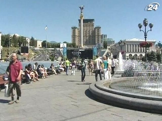 Щорічно Україна втрачає більше третини мільйона населення Щорічно Україна втрачає більше третини мільйона населення