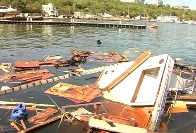 После взрыва яхты вблизи Одессы владелец - в реанимации После взрыва яхты вблизи Одессы владелец - в реанимации