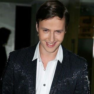 Співак Вітас збив велосипедистку Співак Вітас збив велосипедистку