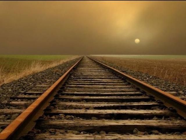 На Миколаївщині тепловоз зійшов з рейок На Миколаївщині тепловоз зійшов з рейок