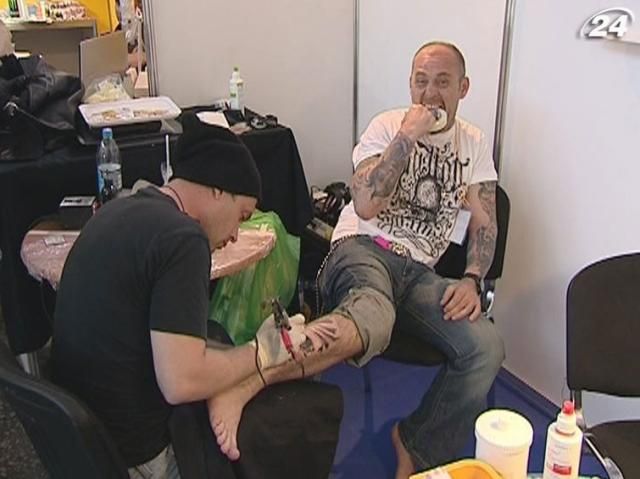 На киевском тату-фестивале собрались мастера из Украины и из-за рубежа На киевском тату-фестивале собрались мастера из Украины и из-за рубежа