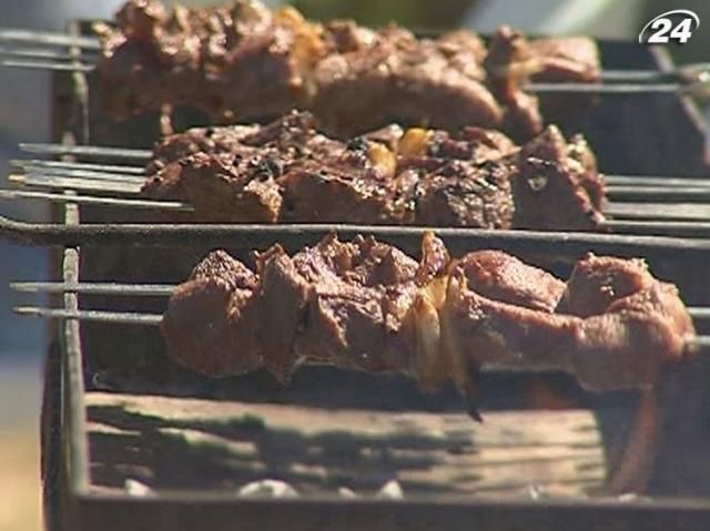 Поблизу Судака відбувся кулінарний фестиваль “Крим-Кебаб” Поблизу Судака відбувся кулінарний фестиваль “Крим-Кебаб”