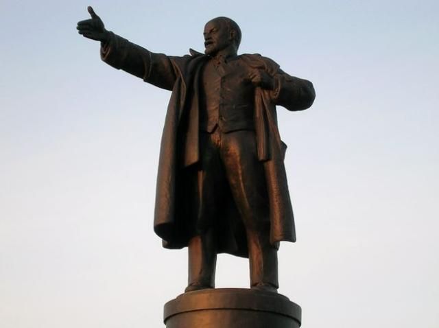 В УДАРе обещают не допустить возвращения Ленина в Черкассы