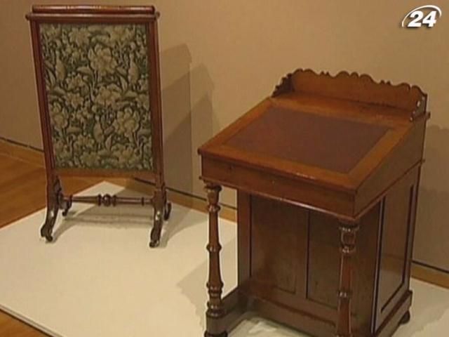 На выставке в Сиднее показали мебель политиков На выставке в Сиднее показали мебель политиков