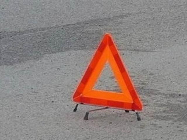 У Києві танк врізався у легковик У Києві танк врізався у легковик