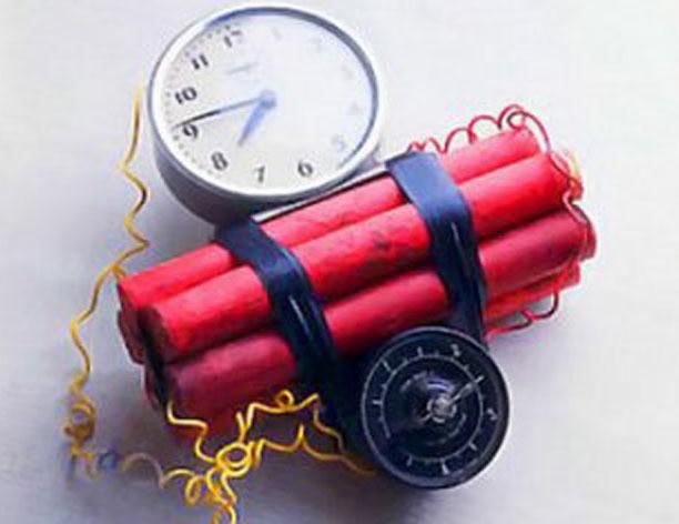 В Одесі замінували суд, банк та лікарню В Одесі замінували суд, банк та лікарню