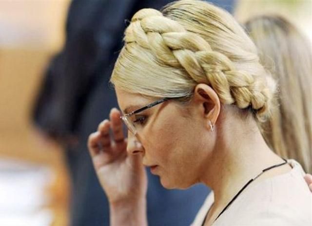 Тимошенко пропонували виїхати за кордон і припинити політичну діяльність, – нардеп 