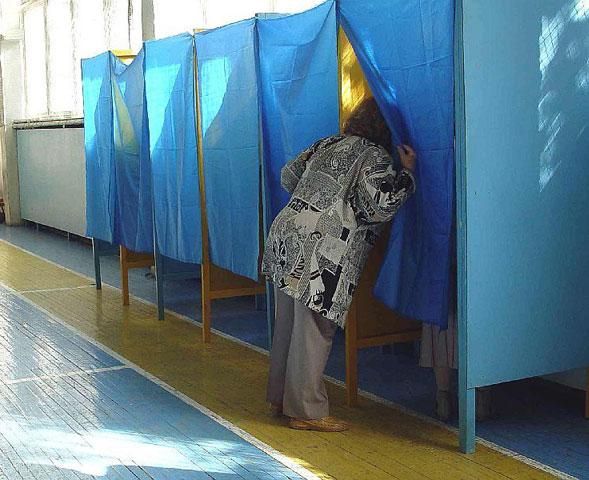 Кандидаты из проблемных округов официально заявили о давлении Кандидаты из проблемных округов официально заявили о давлении