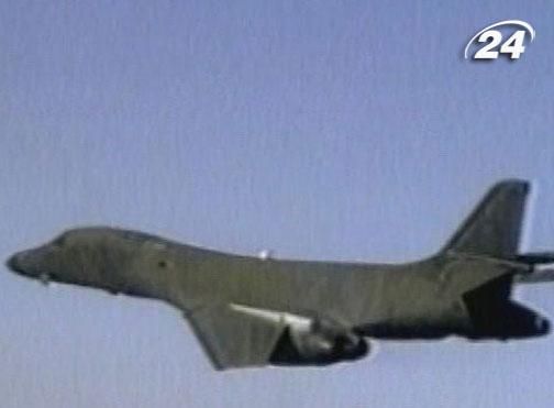 B-1В Lancer - единственный в США, у которого переменная стреловидность крыла