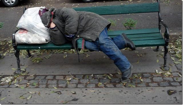 На антифашистський мітинг у Києві звезуть безхатченків, - "Свобода" На антифашистський мітинг у Києві звезуть безхатченків, - "Свобода"