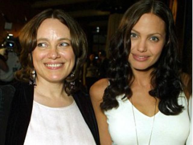 Анджелина Джоли сыграет в кино свою маму, которая умерла от рака