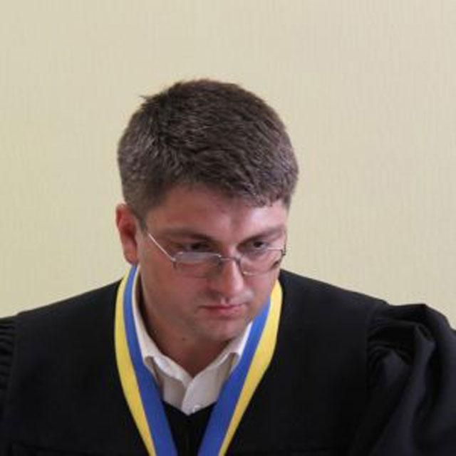 Кірєєв після справи Тимошенко виносить вироки чиновникам, наркоманам і дрібним грабіжникам Кірєєв після справи Тимошенко виносить вироки чиновникам, наркоманам і дрібним грабіжникам