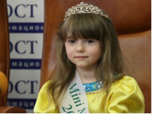 5-летняя украинка получила титул "Мини-мисс мира 2013" (Фото)