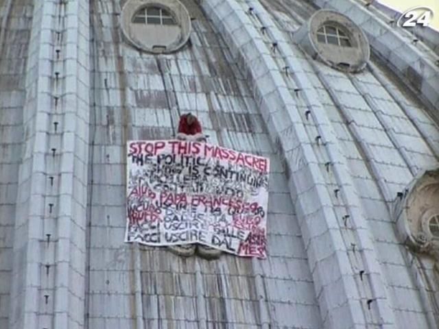 Італієць влаштував акцію протесту на куполі собору Святого Петра