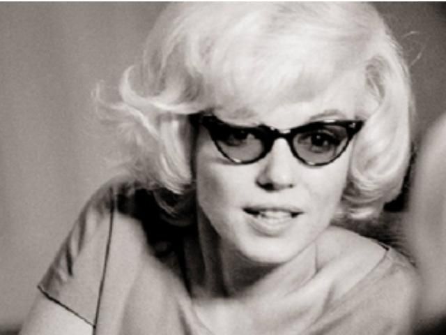 У Чехії викрали вантажівку з особистими речами Мерилін Монро У Чехії викрали вантажівку з особистими речами Мерилін Монро