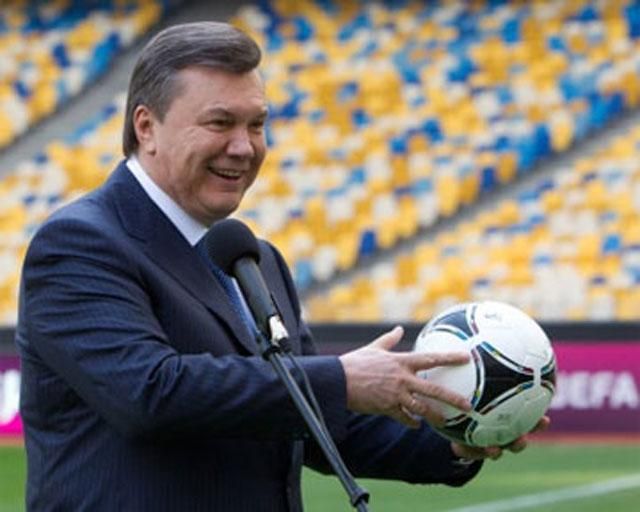 Янукович присутній на матчі "Шахтар"-"Чорноморець"