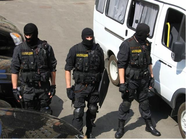 Біля київських синагог вчаться знешкоджувати терористів Біля київських синагог вчаться знешкоджувати терористів