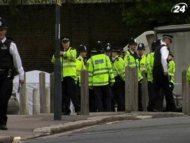 Лондонська поліція затримала 4 осіб у справі про вбивство військового