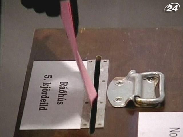 Исландцы решат судьбу вступления в ЕС на референдуме Исландцы решат судьбу вступления в ЕС на референдуме