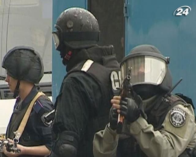 В Киеве учились задерживать террористов