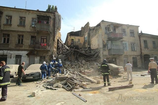 Состояние одесситов, пострадавших из-за обвала дома, - средней тяжести Состояние одесситов, пострадавших из-за обвала дома, - средней тяжести