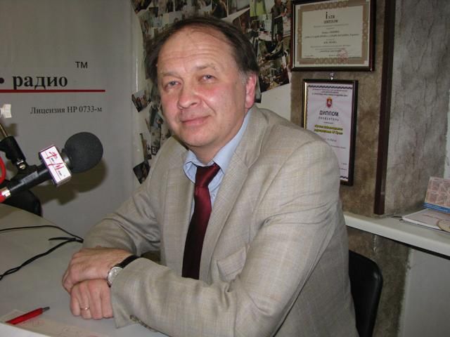 Генконсул Росії у Сімферополі таки пішов у відставку Генконсул Росії у Сімферополі таки пішов у відставку