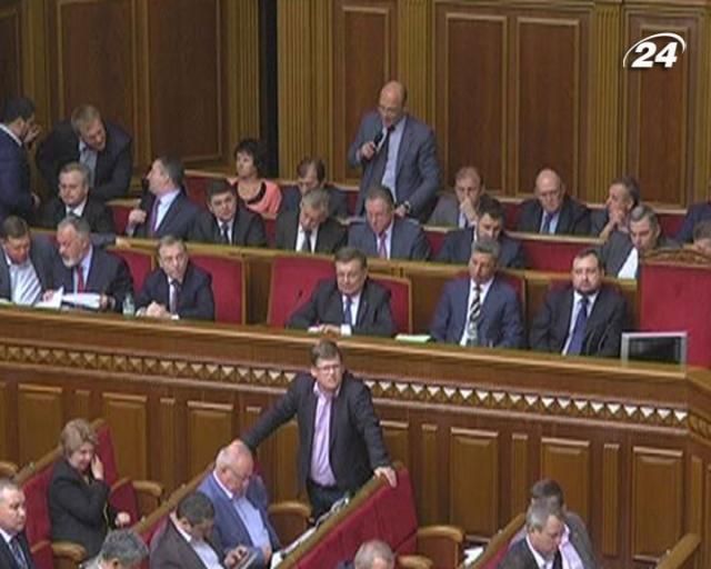 Азаров і Захарченко не з’явились на обговорення справи про побиття журналістів