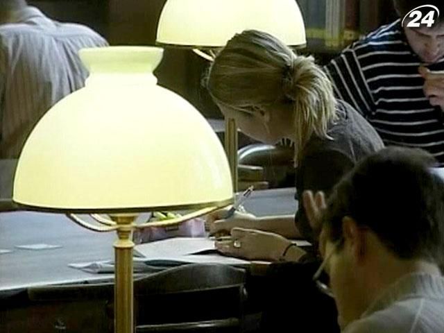 У Франції випускникам, які списували, заборонять вступати до університету У Франції випускникам, які списували, заборонять вступати до університету