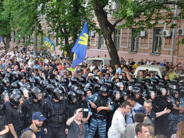 Прокуратура почала перевірку щодо міліціонерів, які допустили сутичку 18 травня