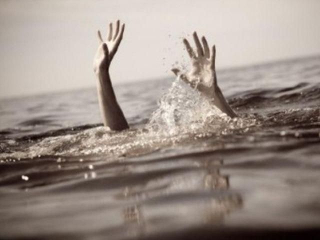 В Индонезии на одном из пляжей утонули 9 подростков