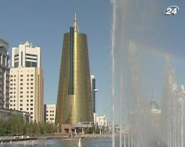 Янукович домовиться про статус спостерігача в Митному союзі Янукович домовиться про статус спостерігача в Митному союзі