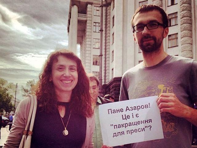 ''Стоп цензурі!'' кличе всіх під МВС до інформаційного центру ''Стоп цензурі!'' кличе всіх під МВС до інформаційного центру